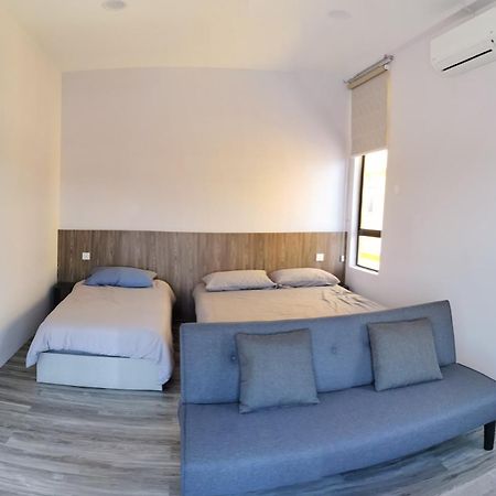 Mersingfirstfloor丰盛港二楼民宿 Kültér fotó