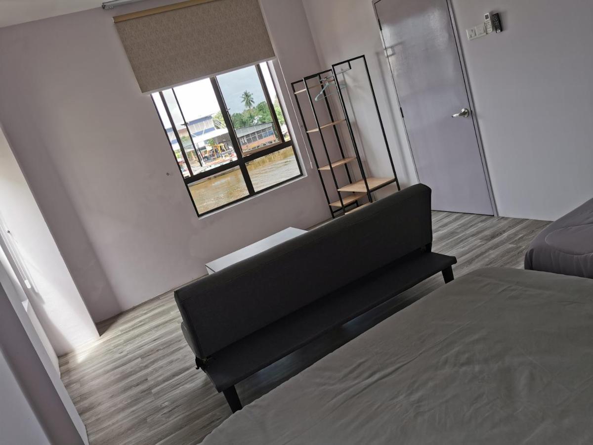 Mersingfirstfloor丰盛港二楼民宿 Kültér fotó