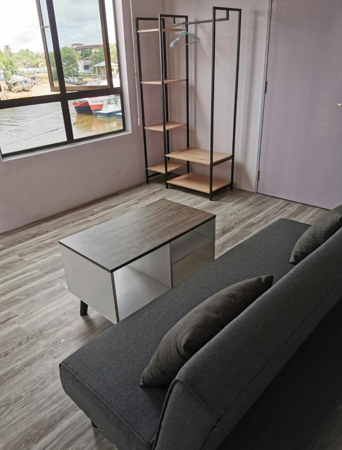 Mersingfirstfloor丰盛港二楼民宿 Kültér fotó